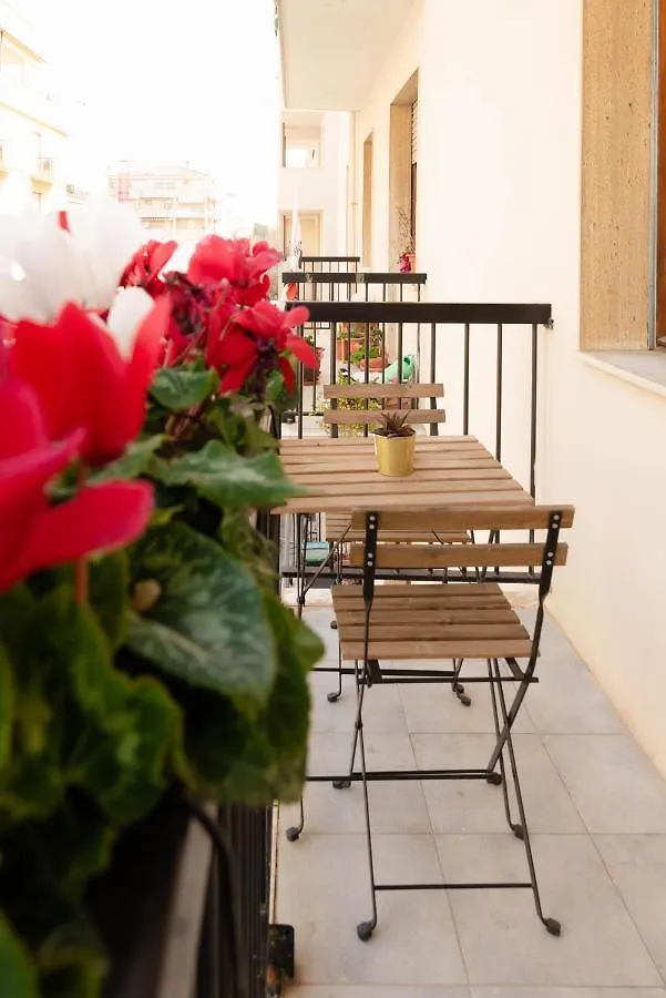 Four Rooms Alghero Italien
